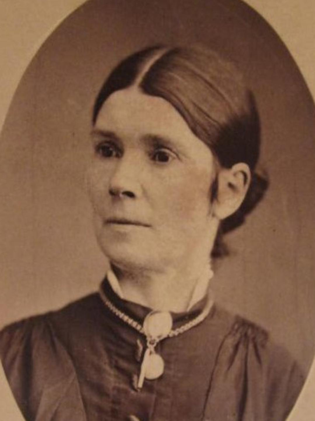 Elizabeth Mathews (1845 - 1916) Profile